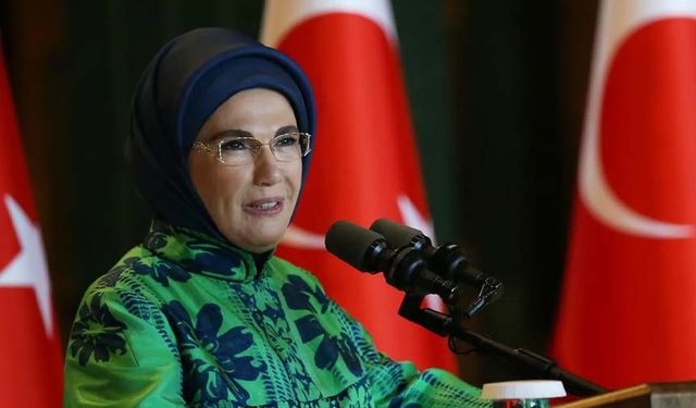 Emine Erdoğan'a Van Gölü raporu sunuldu