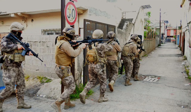 Adana'da DEAŞ terör örgütüne operasyon