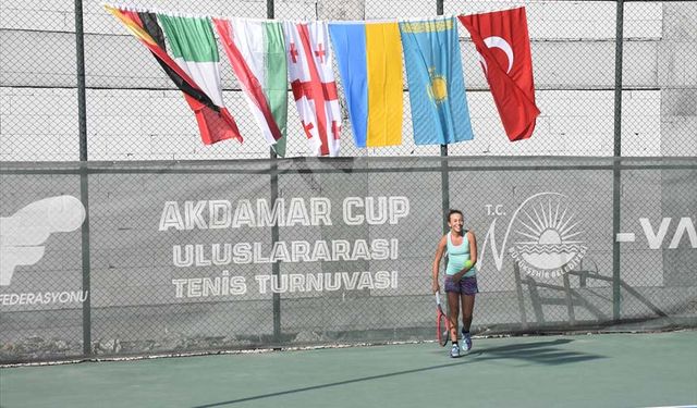 Van'da düzenlenen "Akdamar Cup Uluslararası Tenis Turnuvası" başladı