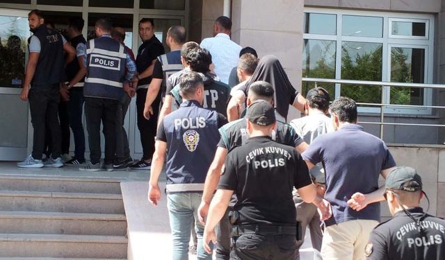 Van'da Torbacı Operasyonu! 21 şüpheli şahıs yakalandı