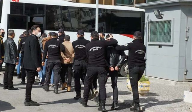 Van’da aranan 19 kişi tutuklandı