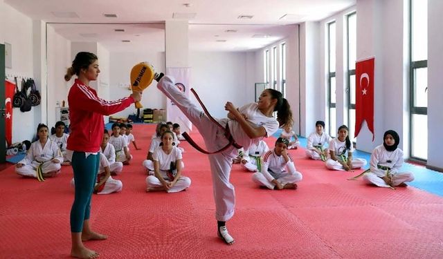 İpekyolu'nda spor okulu kayıtları başladı