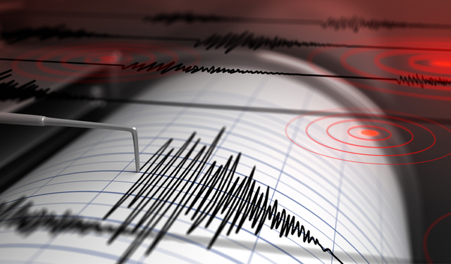 İran'da korkutan deprem!