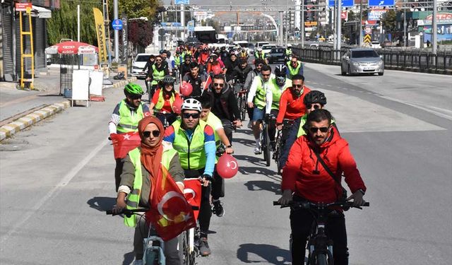 Van'da "100. Yıl Cumhuriyet Bisiklet Turu" etkinliği düzenlendi