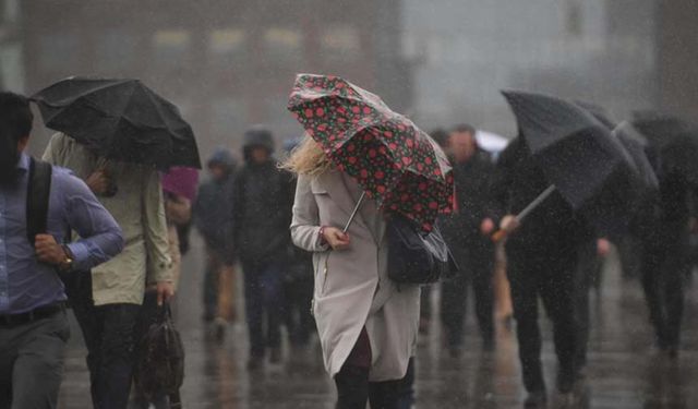 Meteoroloji hava durumu raporunu güncelledi! Van’a sağanak yağışlar geliyor