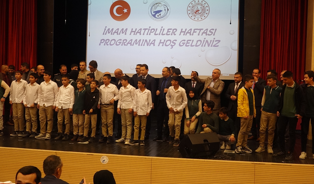 Erciş’te İmam Hatipler Haftası programı yapıldı