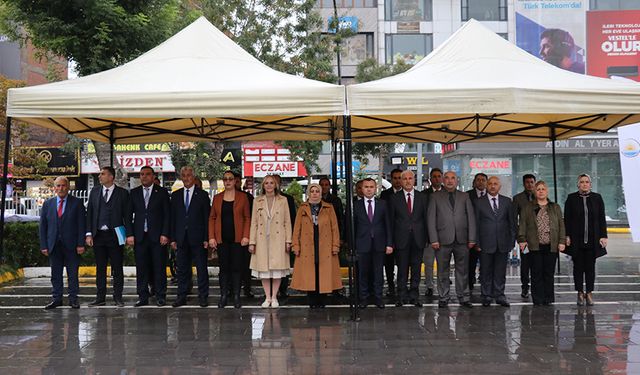 Van’da Muhtarlar Günü kutlandı