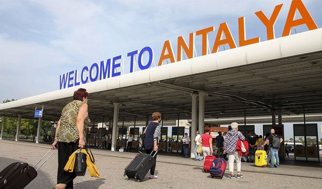 Antalya'ya 2023'te kaç turist geldi? İşte rekor rakamlar...