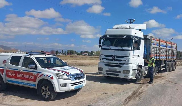 Jandarma Van’da trafik denetimlerini artırdı