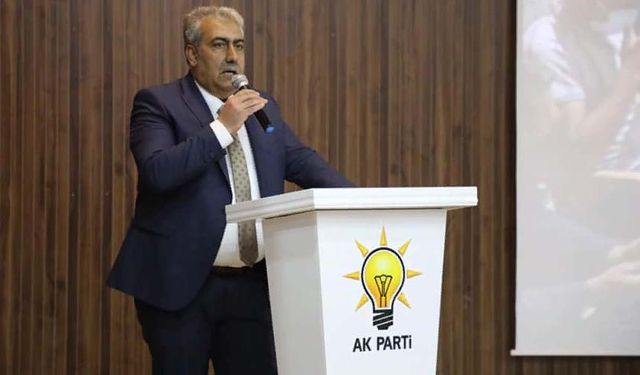 AK Parti’de ilçe başkanı istifa etti