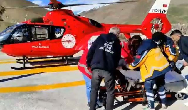 Helikopter ambulans Vanlı hasta için havalandı