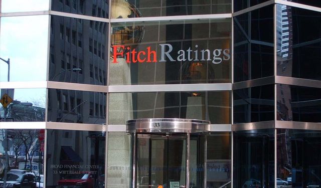 Fitch, Türkiye için orta vadeli büyüme tahminini yükseltti