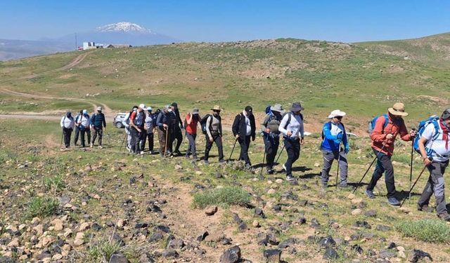 Doğaseverler Van Gölü için yürüyecek