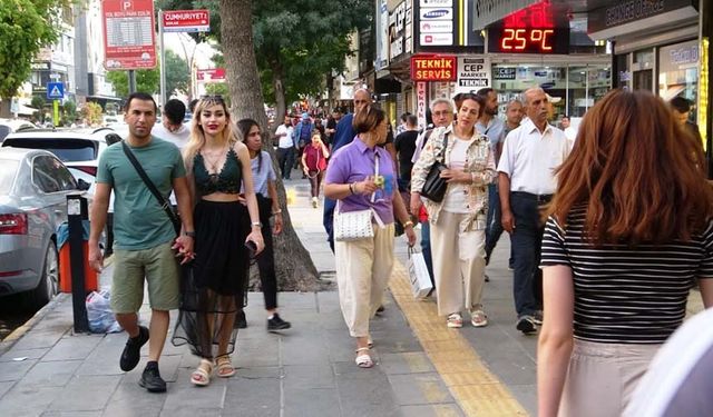 Van'a İranlı turist akını! İşte 10 ayda Van'a gelen turist sayısı...