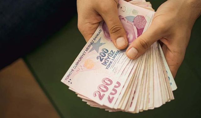 Asgari ücret toplantısı öncesi açıklandı! DİSK kapıyı 30 bin TL'den açtı