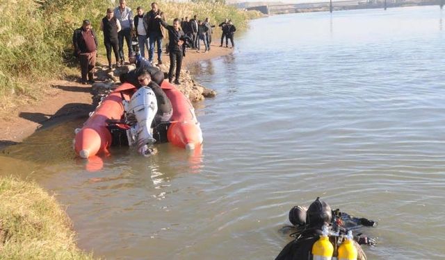 Van AFAD'a bağlı dalgıç ekipleri arama çalışmalarına katıldı!