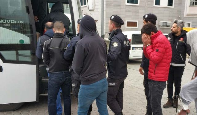 Van'da torbacı operasyonu: 27 gözaltı!