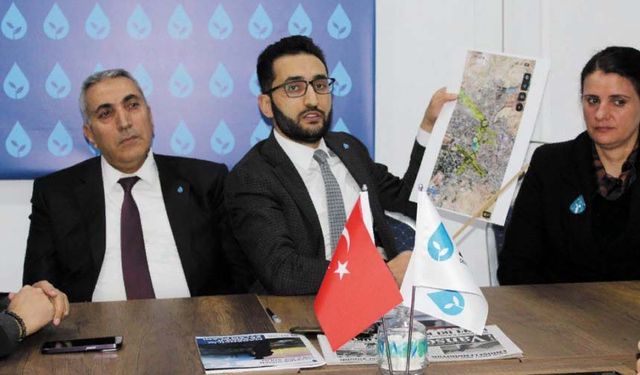 İrven: Van'ın trafiği içinden çıkılmaz bir hal aldı