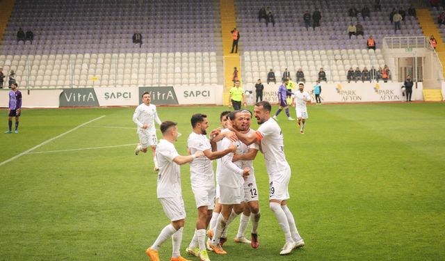 Van Spor devre arasına moralli girmek istiyor