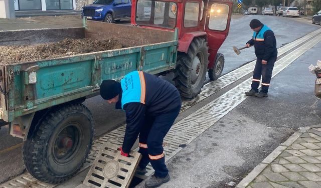 Manisa Salihli’de taşkın önlemleri sürüyor