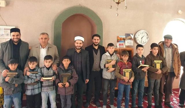 Özalp'ta yılın son günü cami-çocuk buluşması etkinliği