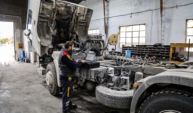 Van Büyükşehir Makine İkmal Dairesi yoğun mesai harcadı