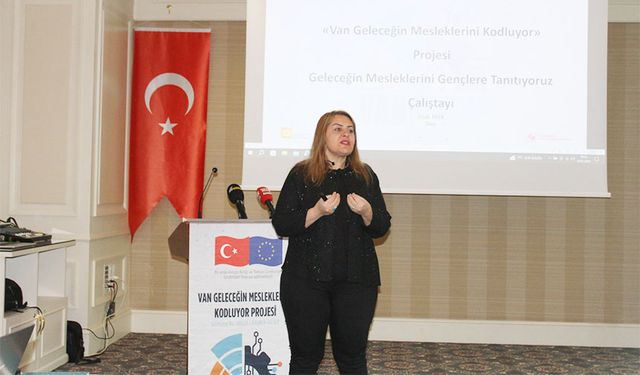 Vanlı gençler geleceğin mesleklerini kodlayacak