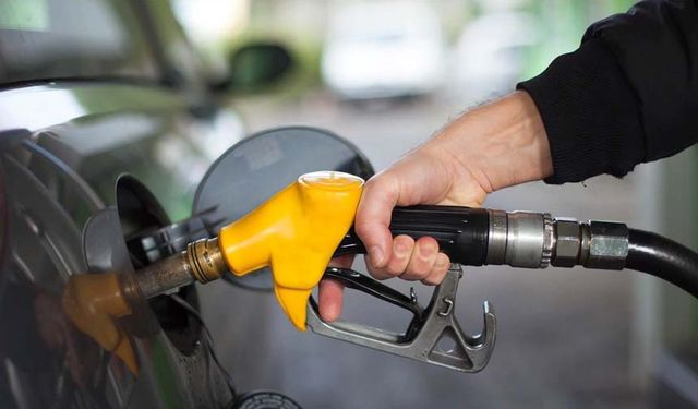 Akaryakıta zam! Önce motorine şimdi de benzine zam