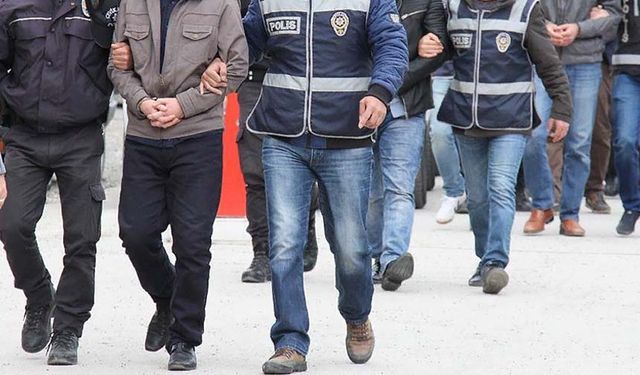 Van’da değişik suçlardan 14 kişi tutuklandı