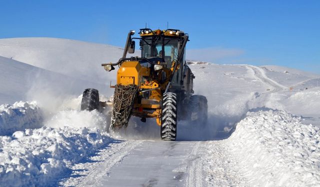 Van'da 671 yerleşim yerinin yolu ulaşıma kapandı 