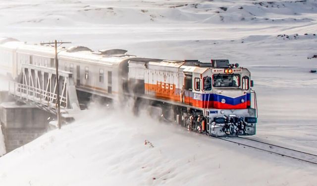 Tahran-Van yolcu treni seferleri yeniden mi başlıyor?