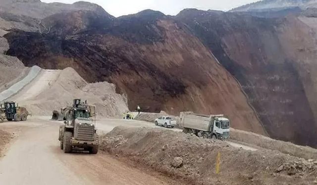 Erzincan'da altın madeni bölgesinde toprak kayması