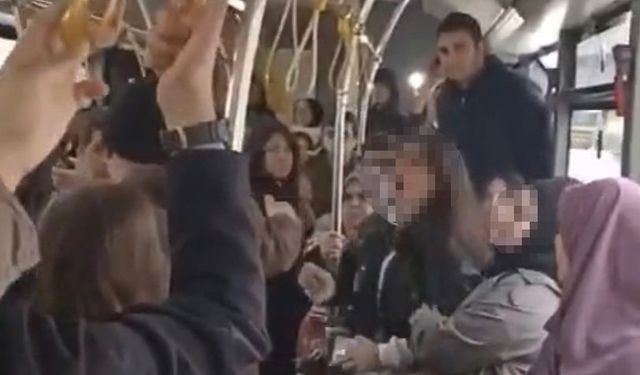 Otobüste 2 kadın arasında kavga çıktı