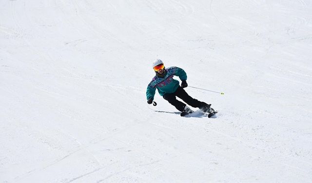 Kayak merkezlerinde en fazla kar kalınlığı Hakkari'de ölçüldü