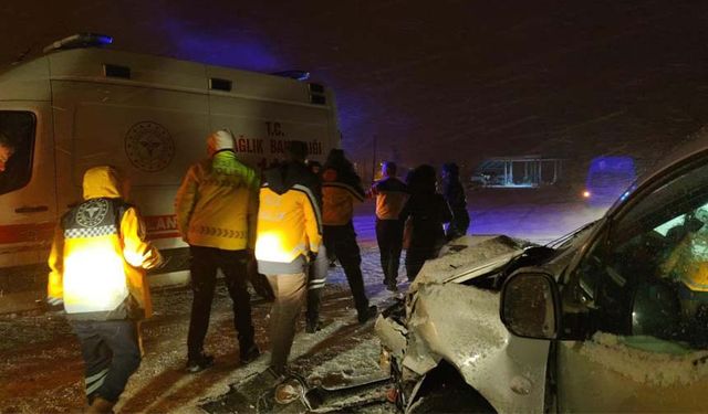 Van'da trafik kazası: 5 yaralı