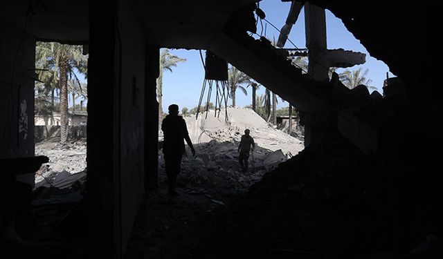 İsrail ramazanın ilk gününde Gazze'ye düzenlediği saldırılarda çok sayıda Filistinliyi öldürdü
