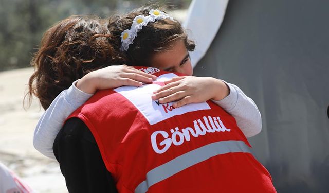 Türk Kızılay’dan depremzede yetimlere nakdi destek