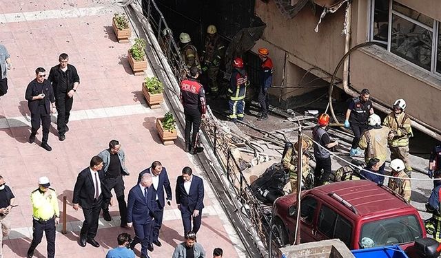 Beşiktaş'ta eğlence merkezinde çıkan yangında 15 kişi hayatını kaybetti