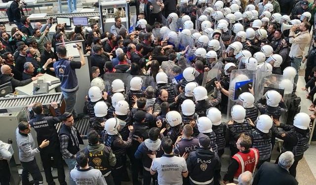 İstanbul'daki avukatlara 'Van' müdahalesi