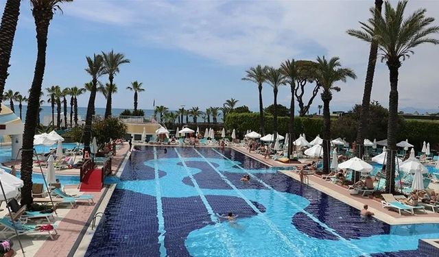 Ramazan Bayramı tatili Antalya'da turizmi hareketlendirdi