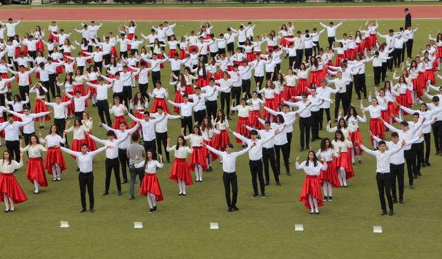 19 Mayıs Van'da coşkuyla kutlanacak