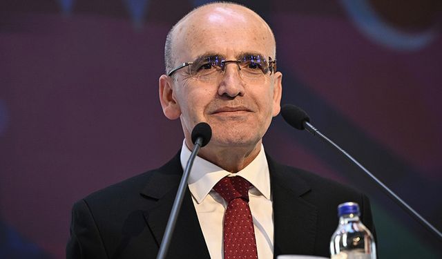 Bakan Şimşek: 2024'te dengeli bir büyüme öngörüyoruz