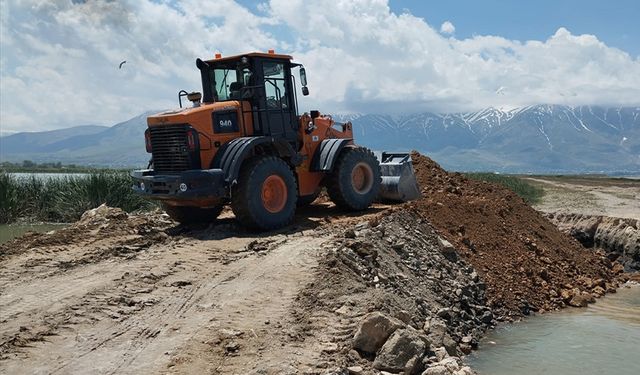 Dönemeç Deltası'nda tahrip olan su bendi onarıldı