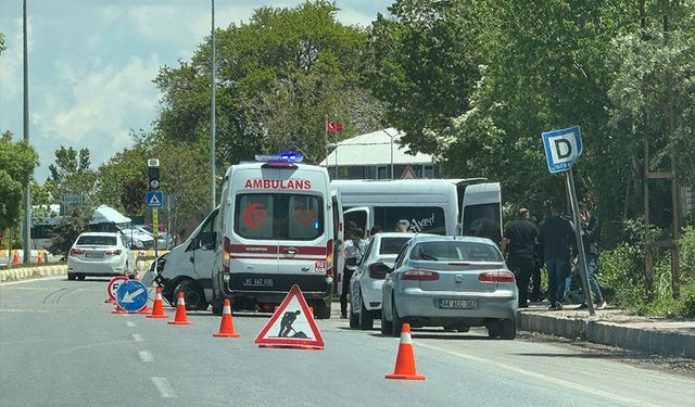 Van Edremit karayolunda trafik kazası