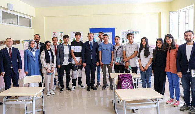 Van Balcı’dan Özel Eğitim Meslek Lisesi’ne ziyaret