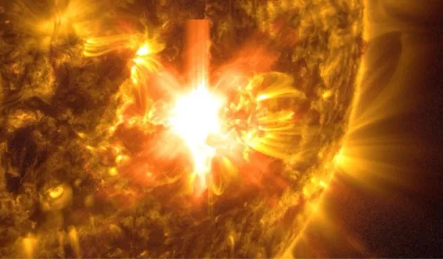 Güneş patlaması dünyaya etkileri nedir, elektrik kesintisi olur mu? NASA'dan uyarı geldi! Güneş patlaması ne zaman oldu