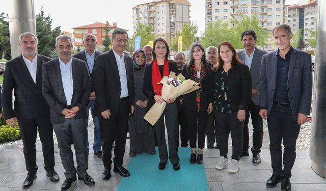 DEM Parti Eş Genel Başkanı Hatimoğulları’ndan Büyükşehir’e ziyaret