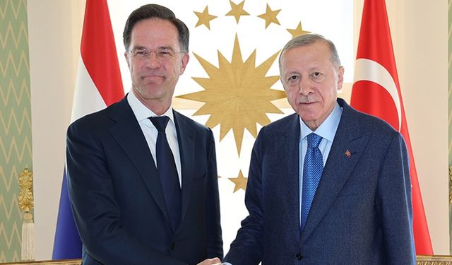 Erdoğan NATO Genel Sekreterliği görevine seçilen Rutte'yi tebrik etti