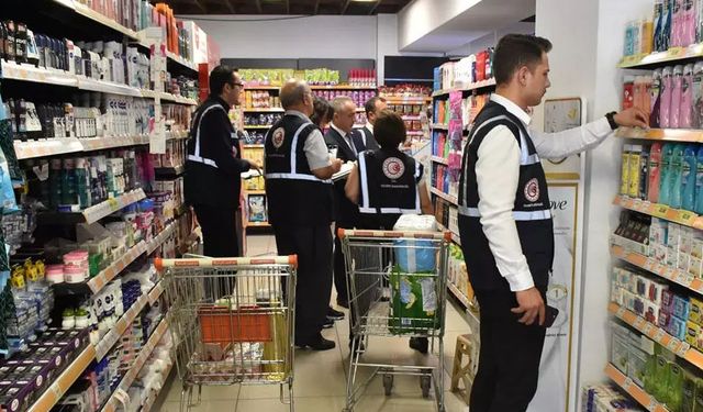 Bakanlık bayram alışverişinin yoğunlaştığı sektörleri mercek altına aldı