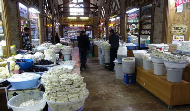 Taze peynir, tezgâhlardaki yerini aldı